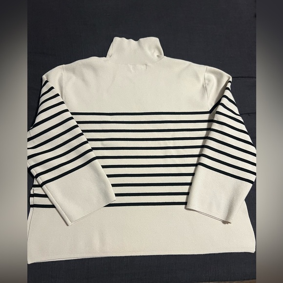 H&M High Collar Sweater - Picture 2 of 8